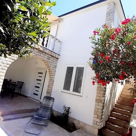 Apartman Ivan Vir Luaran gambar